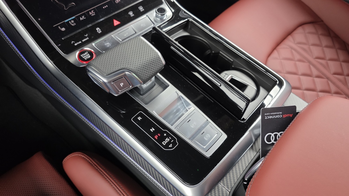 Audi SQ7, 2025 — фото 8 из 12
