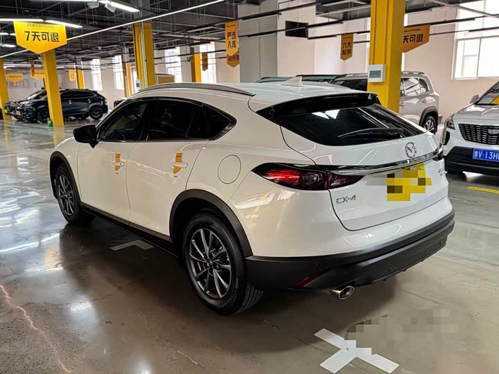 Mazda CX-4, 2023 — фото 2 из 9