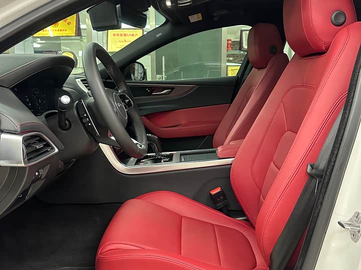 Jaguar XE L, 2021 — фото 7 из 9