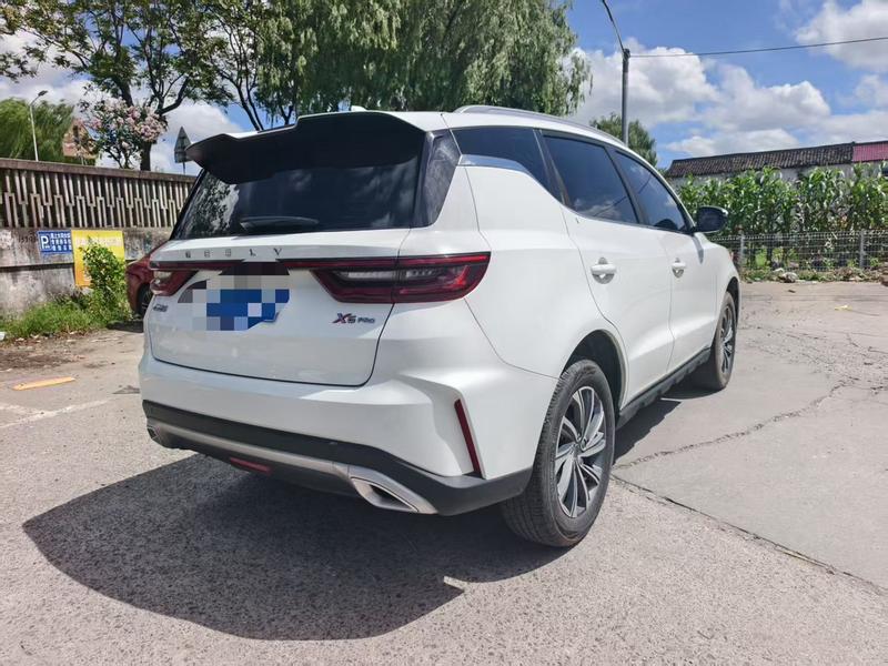 Geely Vision X6, 2023 — фото 6 из 11