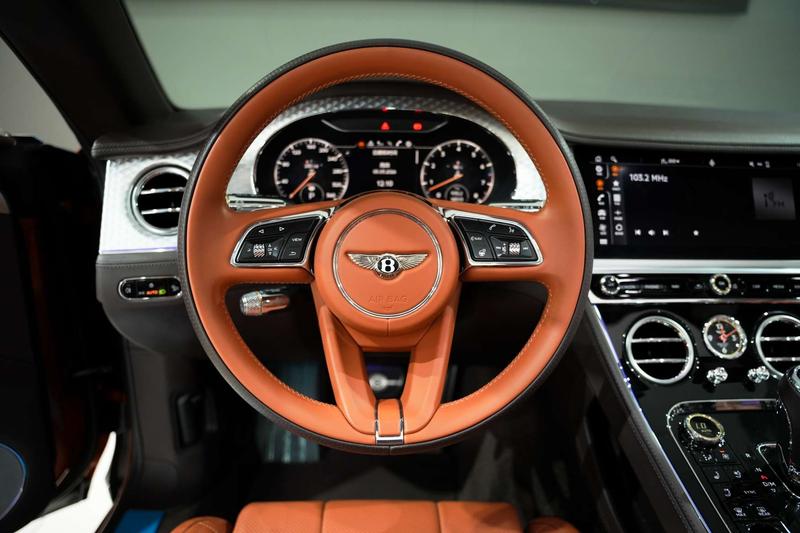 Bentley Continental GT, 2022 — фото 4 из 8