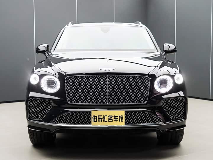 Bentley Bentayga, 2023 — фото 3 из 9