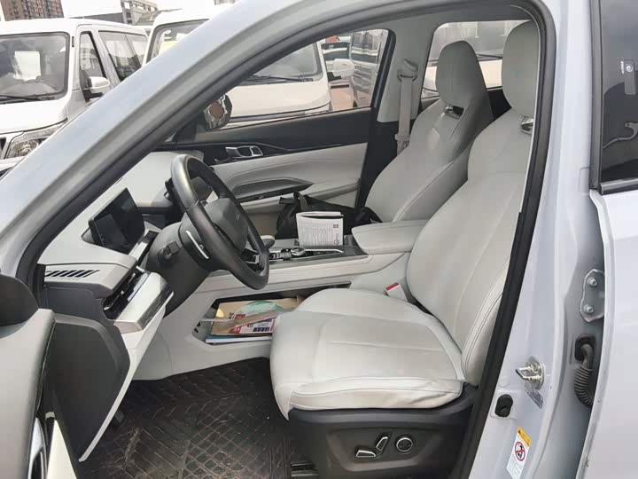 Changan Oshan Z6 Hybrid, 2022 — фото 8 из 9
