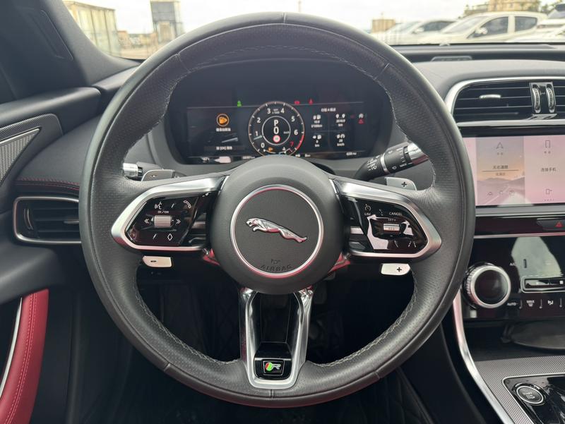 Jaguar XE L, 2021 — фото 9 из 12