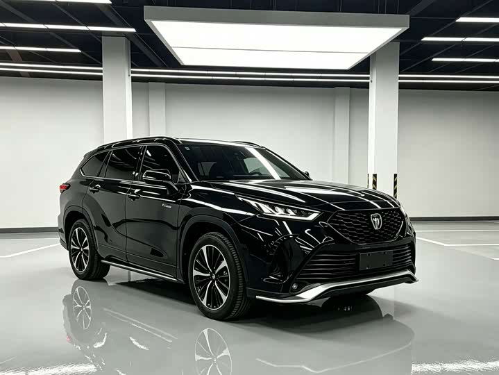 Toyota Crown Kluger, 2022 — фото 3 из 9
