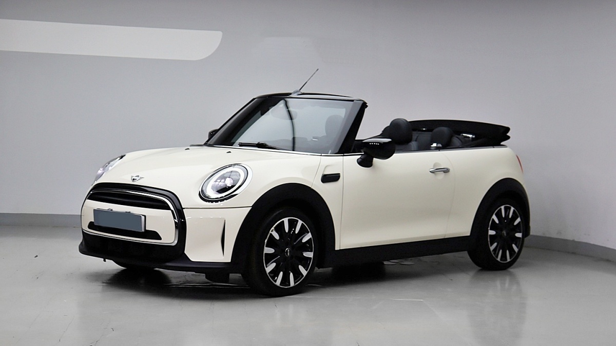 Mini Cooper Convertible, 2022 — купить в Москве под ключ