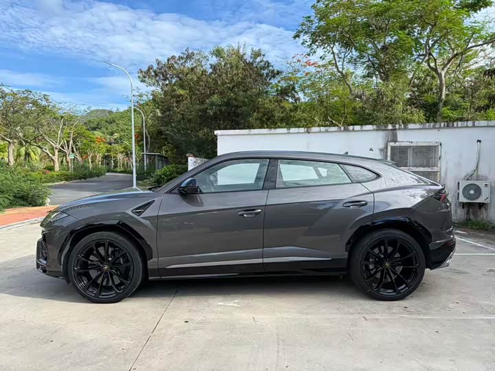 Lamborghini Urus, 2021 — фото 4 из 9