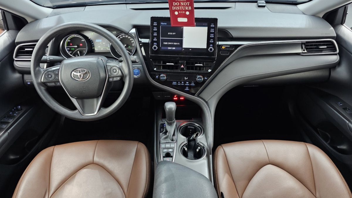 Toyota Camry, 2021 — фото 7 из 12