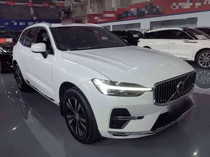 Volvo XC60, 2023 — фото 4 из 9