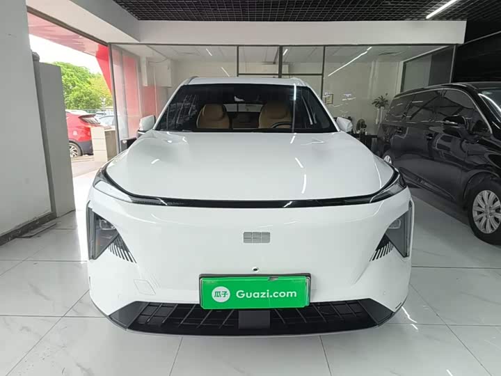 Geely Galaxy L7, 2023 — фото 3 из 9