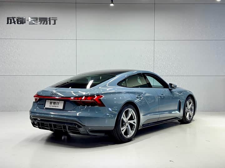 Audi e-tron GT, 2024 — фото 6 из 9