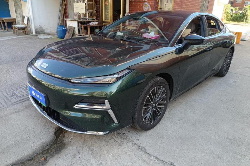 Geely Galaxy Starshine 8 EM-i, 2025 — купить в Санкт-Петербурге под ключ