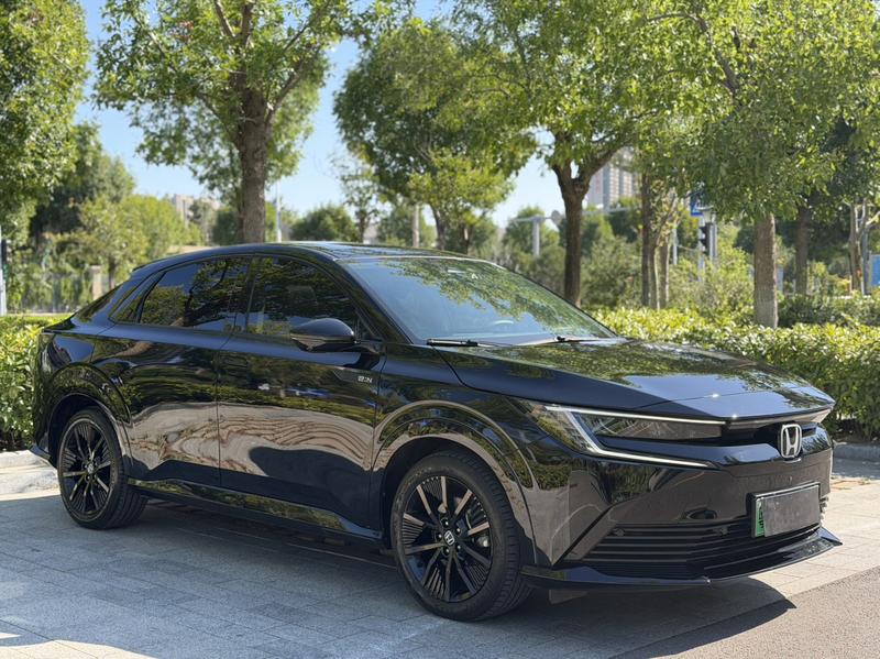 Honda e:NP2, 2024 — фото 3 из 12