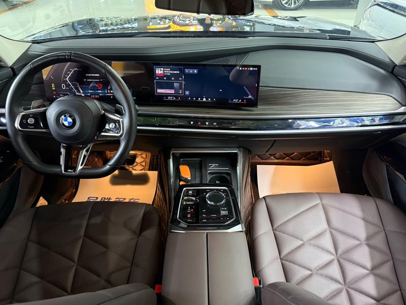 BMW 7 Series, 2023 — фото 6 из 11