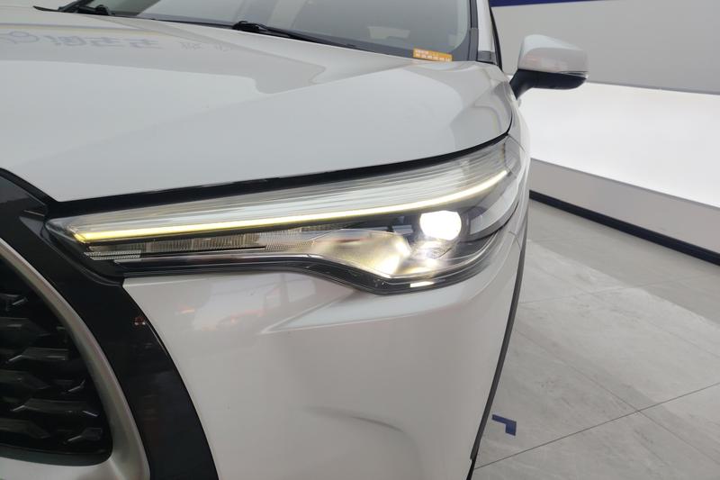 Toyota Corolla Cross, 2022 — фото 4 из 12