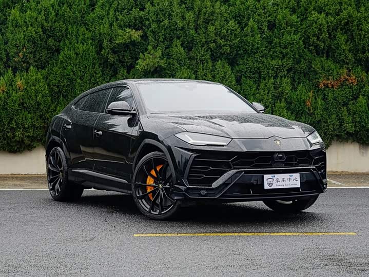 Lamborghini Urus, 2023 — фото 5 из 9