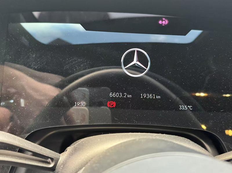 Mercedes-Benz EQE AMG, 2025 — фото 8 из 12