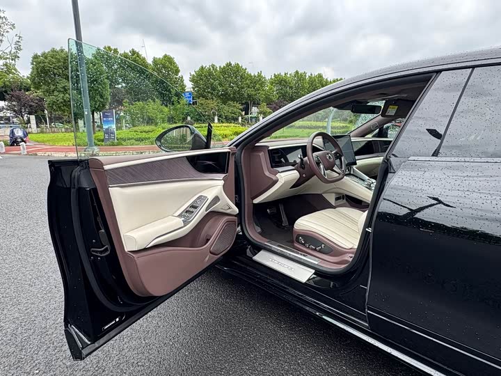 Denza Z9GT, 2025 — фото 3 из 9
