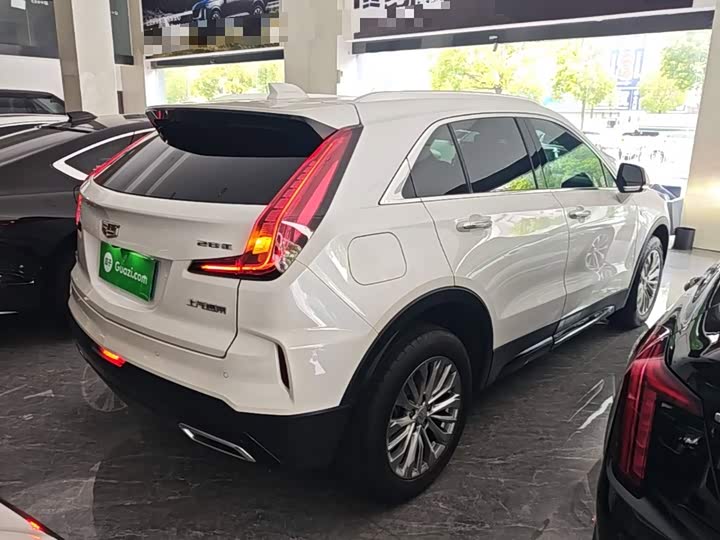 Cadillac XT4, 2023 — фото 7 из 9