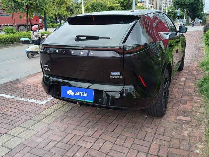 Mazda EZ-60, 2025 — фото 3 из 9