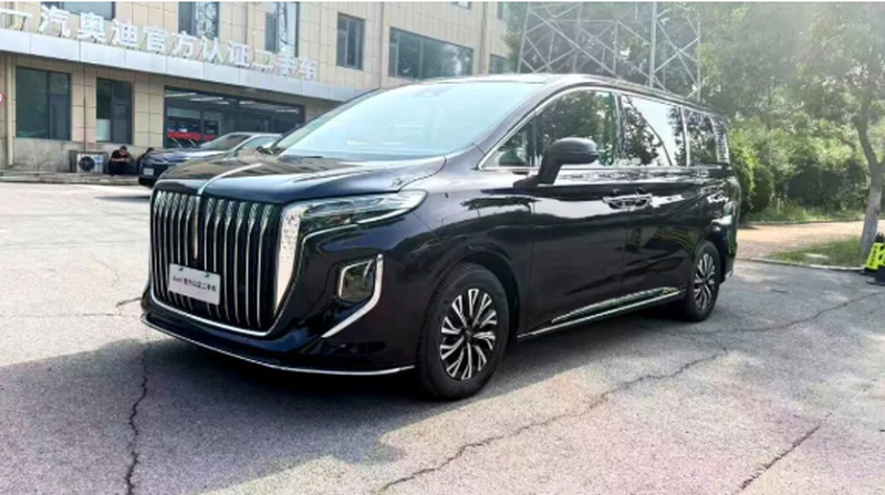 Hongqi HQ9 Hybrid, 2023 — купить в Санкт-Петербурге под ключ