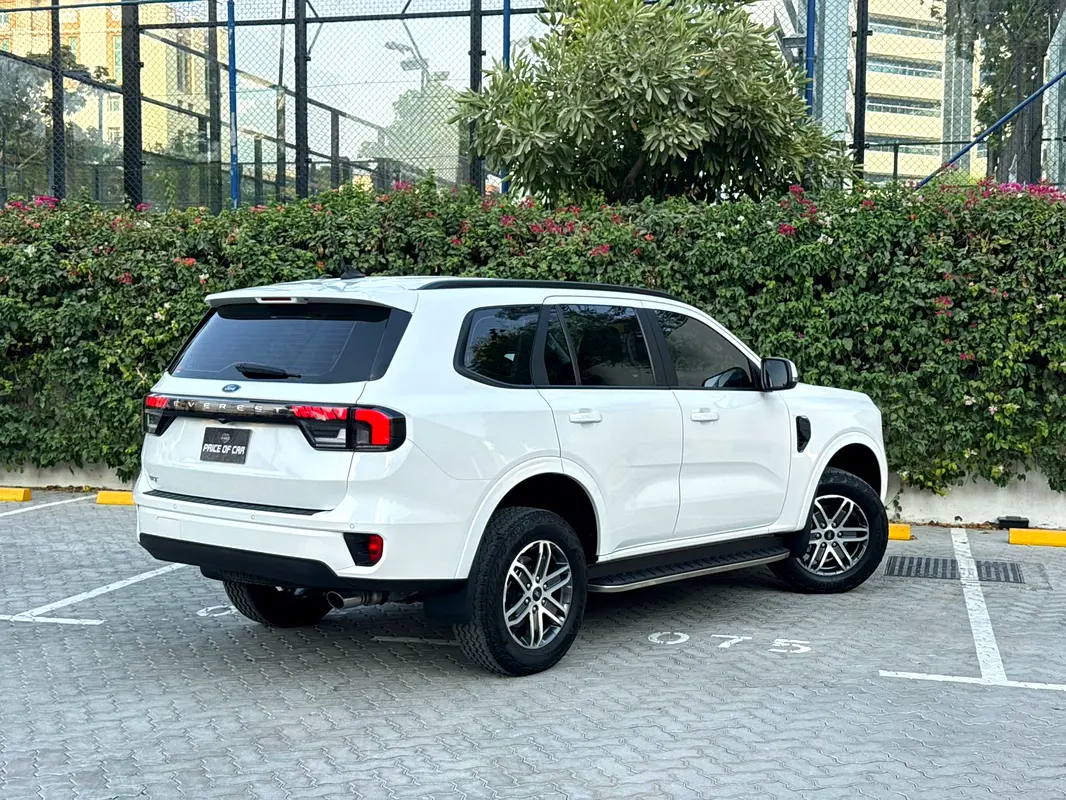 Ford Everest, 2024 — фото 6 из 10