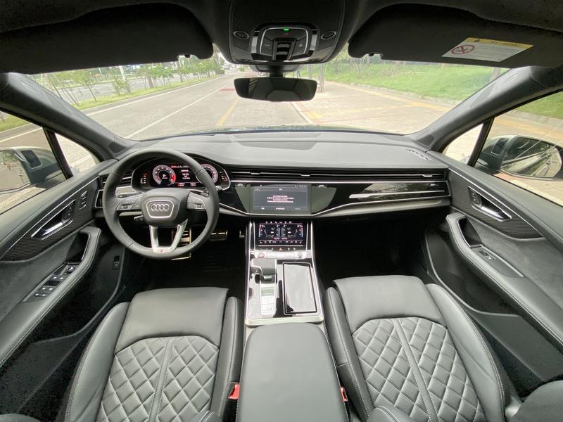 Audi SQ7, 2025 — фото 7 из 12