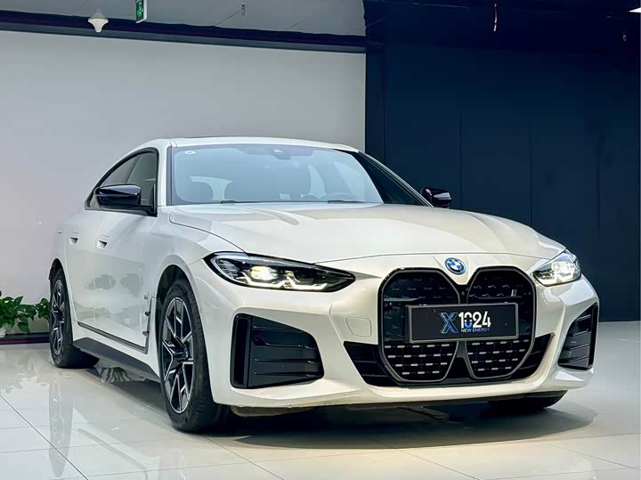 BMW i4, 2026 — фото 2 из 9
