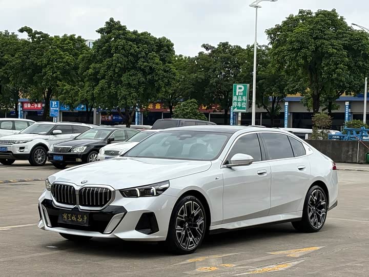 BMW 5 Series, 2024 — купить в Воронеже под ключ
