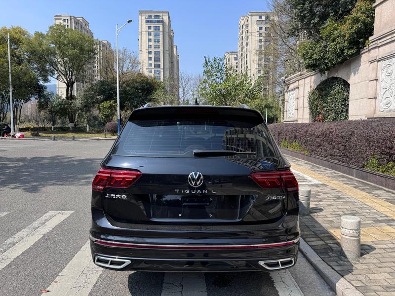 Volkswagen Tiguan L Pro, 2023 — фото 6 из 10