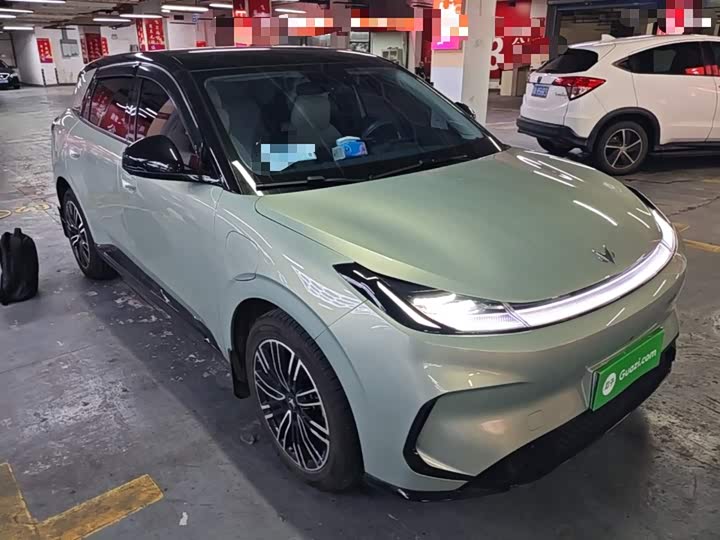 BAIC Arcfox T1, 2025 — фото 4 из 9