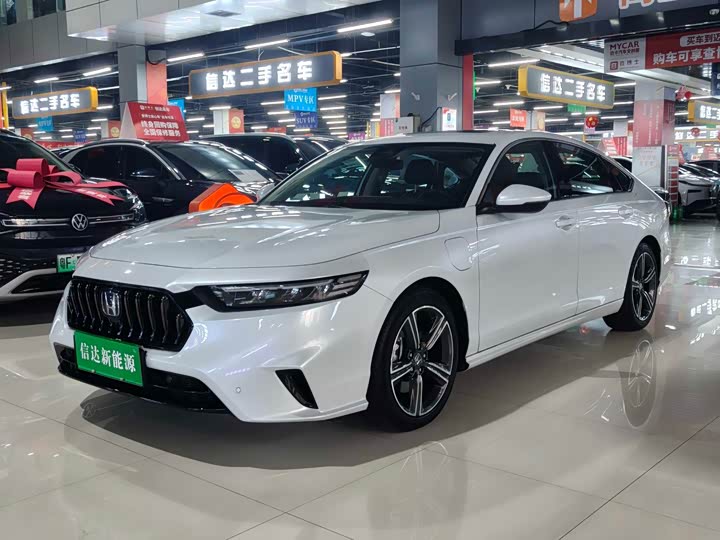 Honda Inspire Hybrid, 2025 — купить в Смоленске под ключ