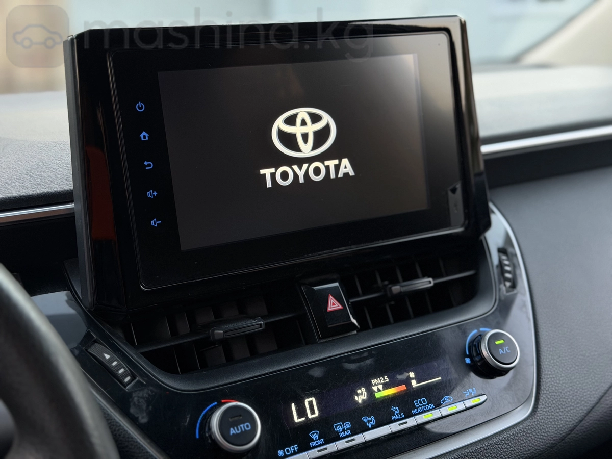 Toyota Corolla, 2021 — фото 8 из 12