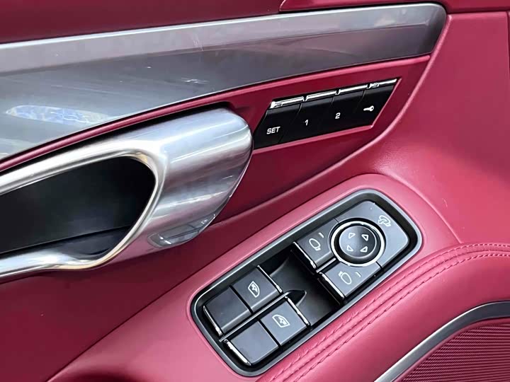 Porsche 718, 2022 — фото 5 из 9