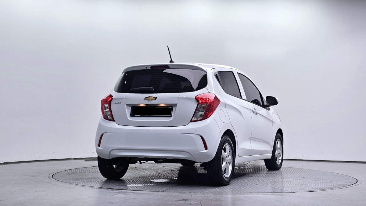 Chevrolet Spark, 2022 — фото 2 из 12