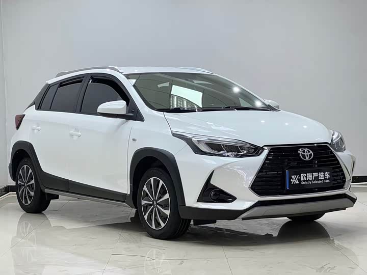 Toyota Yaris L Hatchback, 2022 — фото 3 из 9