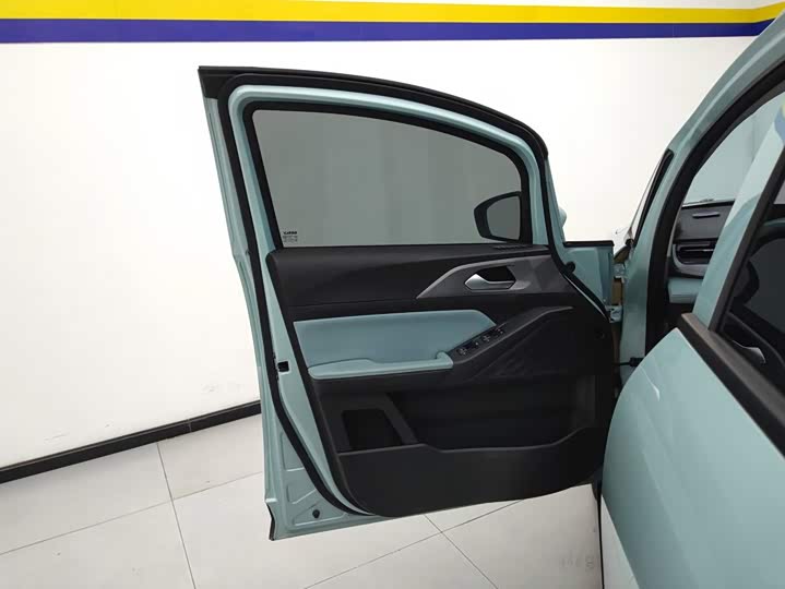 Geely Geometry E Firefly, 2023 — фото 7 из 9