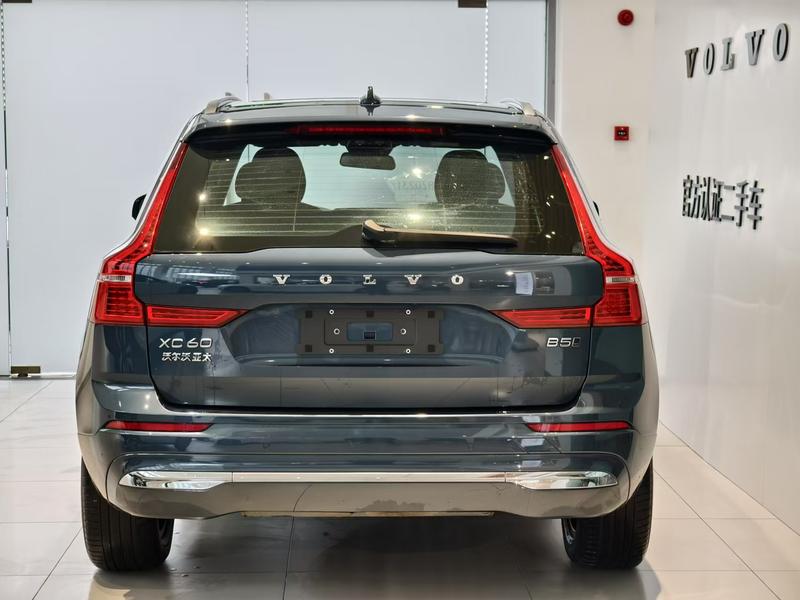 Volvo XC60, 2024 — фото 5 из 12