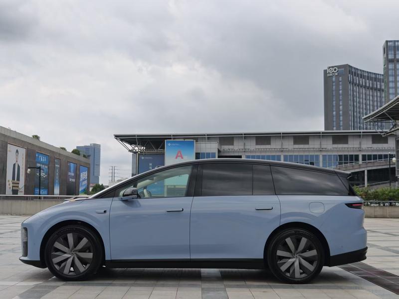 LiXiang i8, 2025 — фото 4 из 12