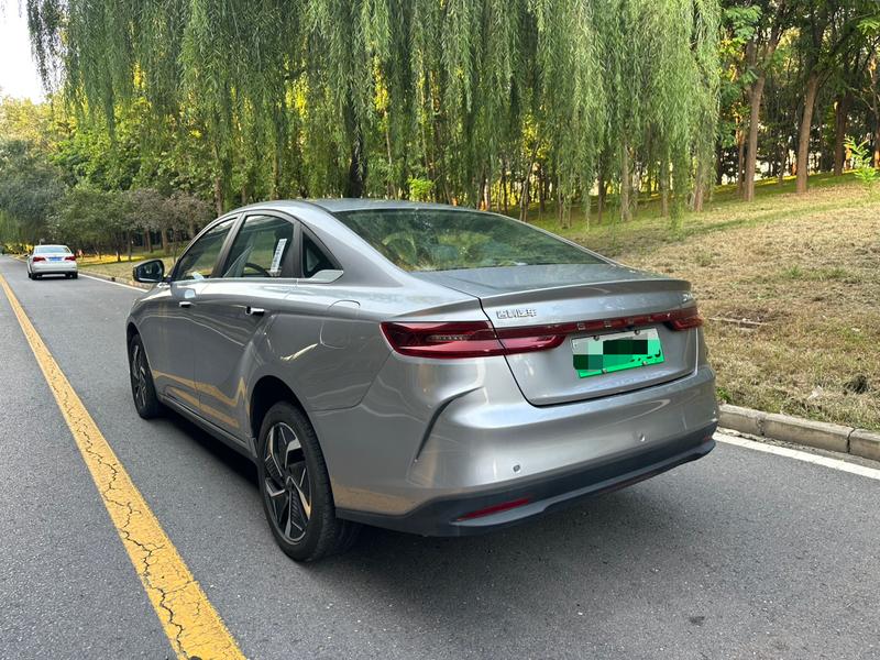 Geely Geometry G6, 2023 — фото 4 из 12