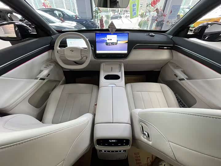 Dongfeng Yipai eπ 008, 2025 — фото 7 из 9