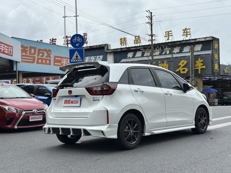 Honda Fit, 2024 — фото 4 из 12