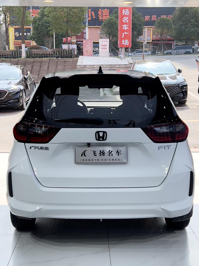 Honda Fit, 2022 — фото 6 из 11