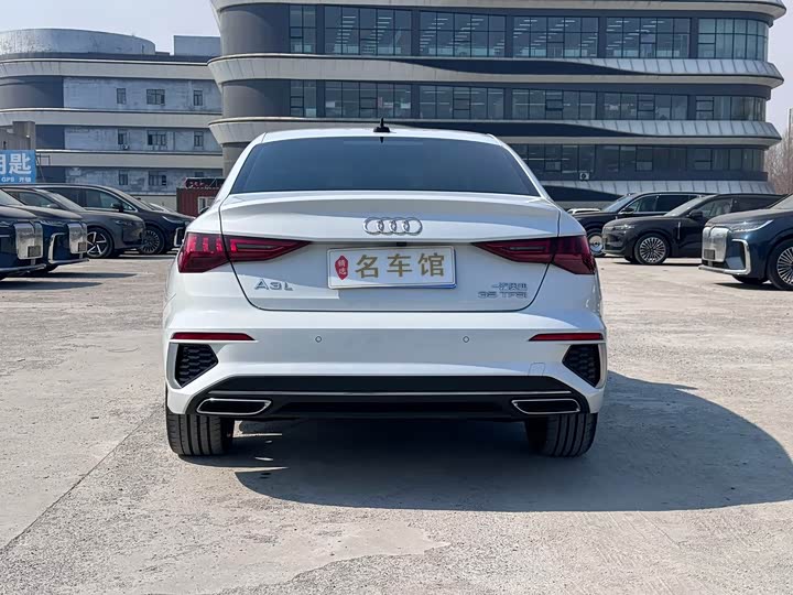 Audi A3, 2023 — фото 7 из 9