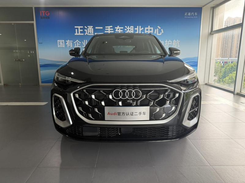 Audi Q5L, 2025 — фото 2 из 12