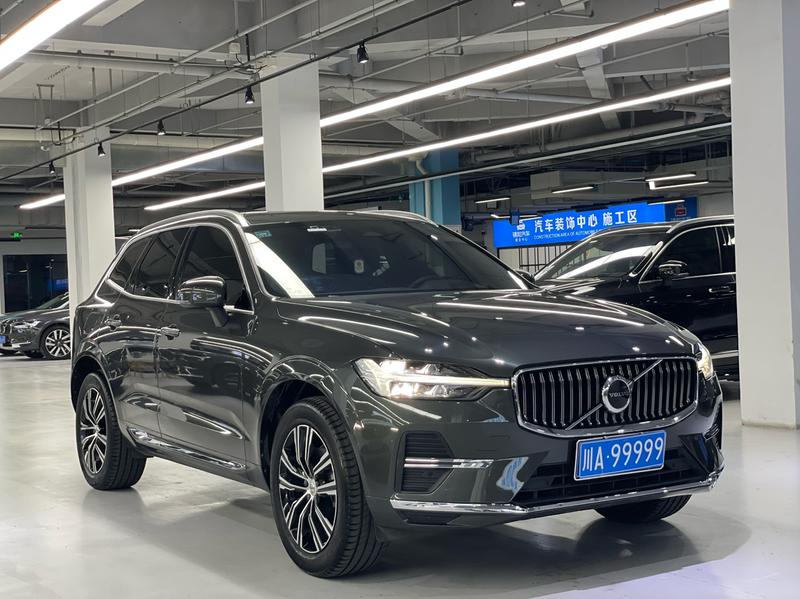 Volvo XC60, 2022 — фото 3 из 10