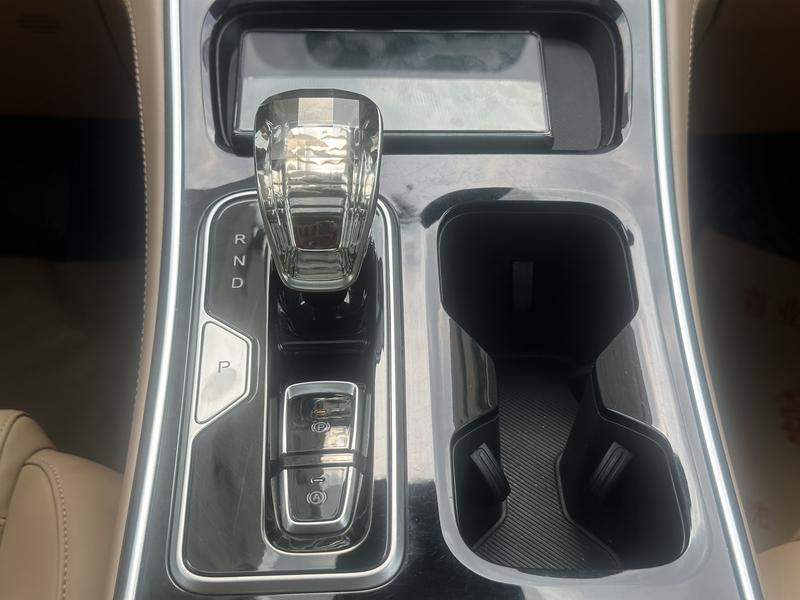 JAC Refine RF8 Hybrid, 2025 — фото 12 из 12