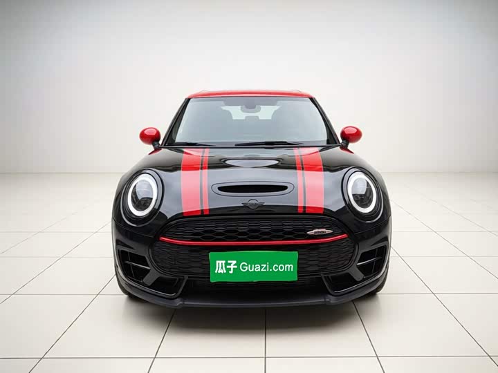 Mini Clubman JCW, 2021 — фото 2 из 9