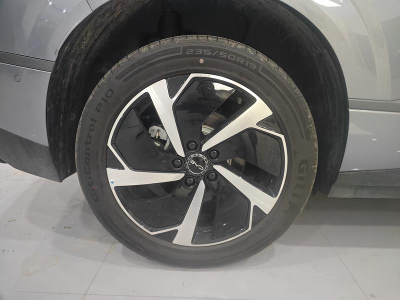 BYD Sea Lion 06 Hybrid/EV, 2026 — фото 6 из 9