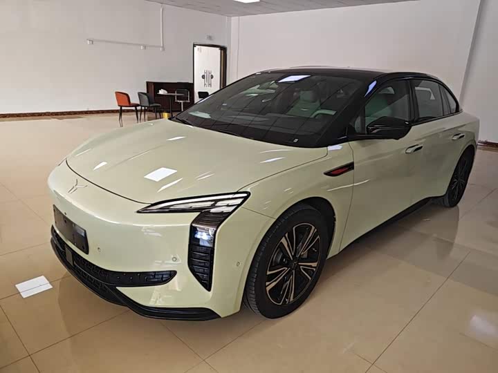 Hongqi EH7, 2024 — купить в Санкт-Петербурге под ключ